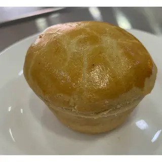 EMPADA DE FRANGO COM REQUEIJAO ARTESANAL